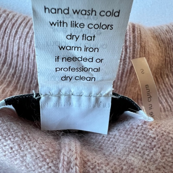 27 Miles Malibu 100% Cashmere Drawstring Shorts - Picture 9 of 9